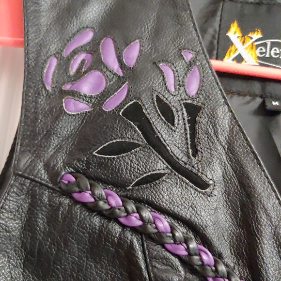 Xelement  Women's Black Leather Biker Vest - Picture 5 of 9